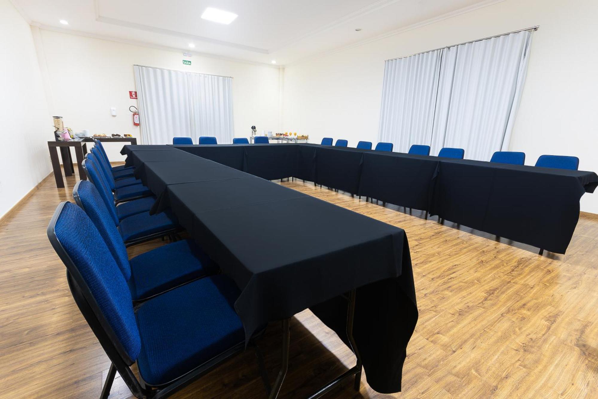 Hotel Dan Inn Franca & Convencoes By Nacional Inn Esterno foto
