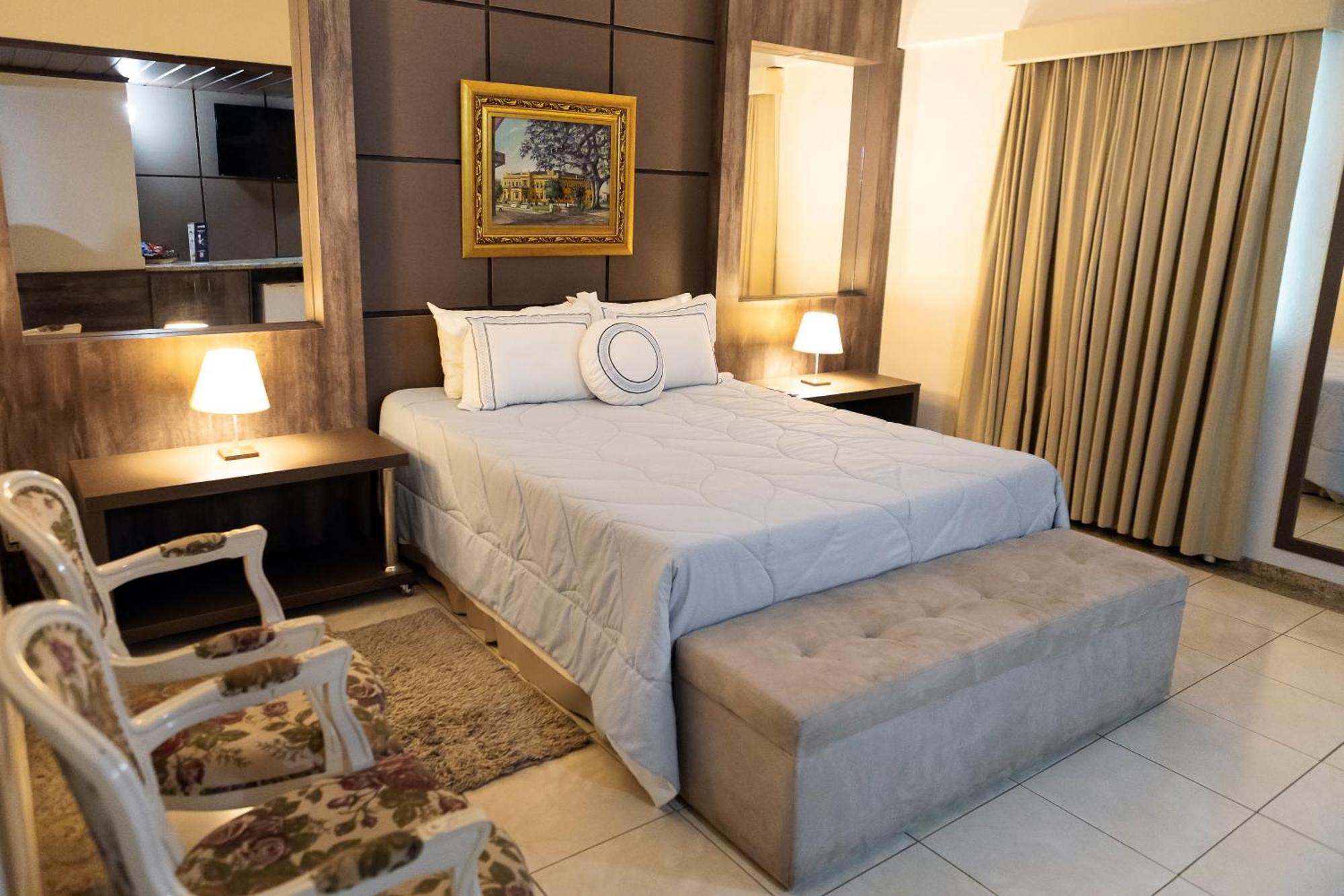 Hotel Dan Inn Franca & Convencoes By Nacional Inn Esterno foto